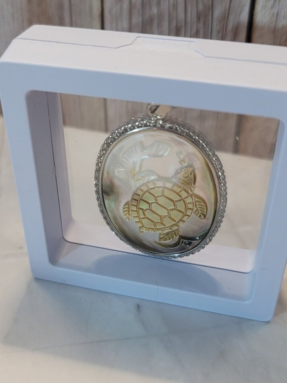 Hand Carved Sea Turtle Pendent - Picture 2 of 9